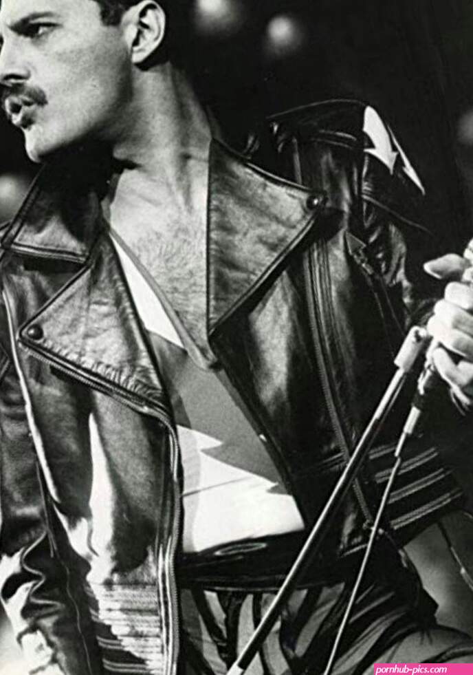 The great pretender the greatest singer. Freddie Mercury. Freddie mercury Quee