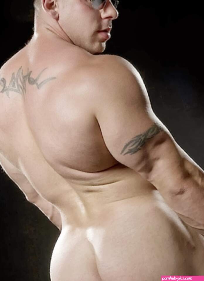 Big muscles men ass