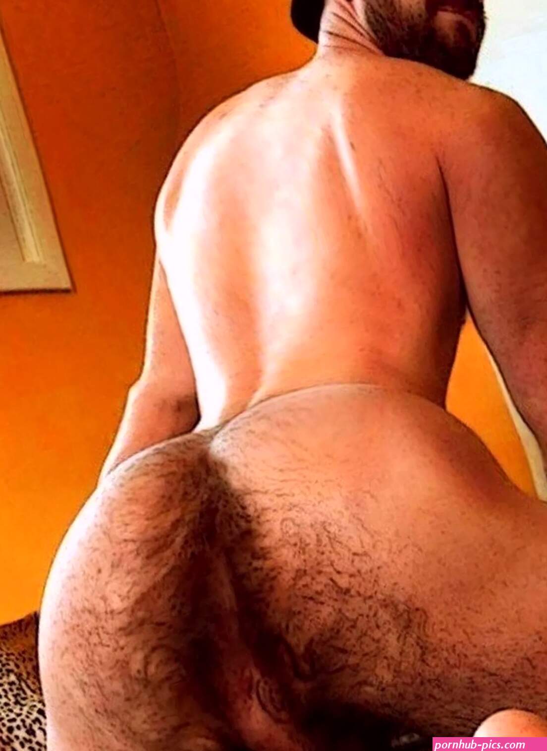 Naked men hairy butt