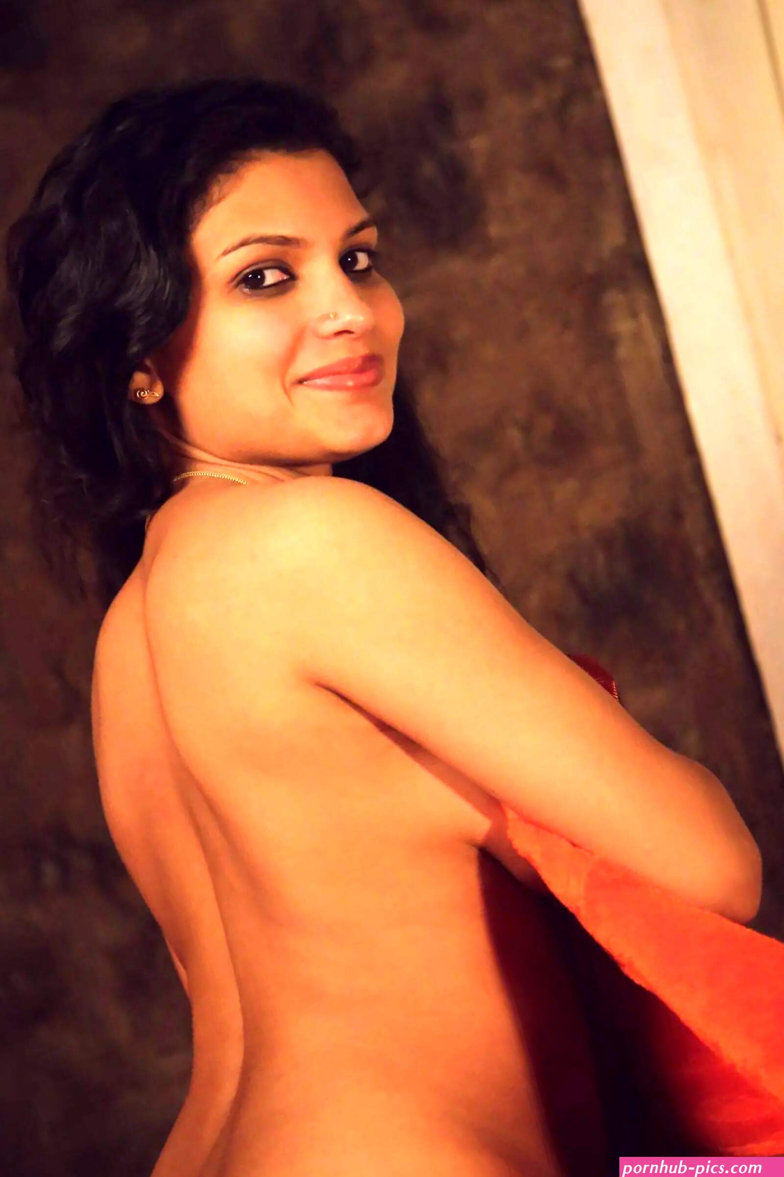 Actress semi nude photos