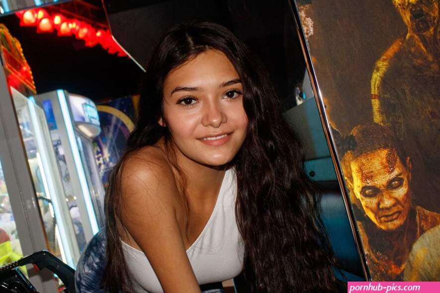 Big Tits Latina Teen Poses Showing Sexy Stuff