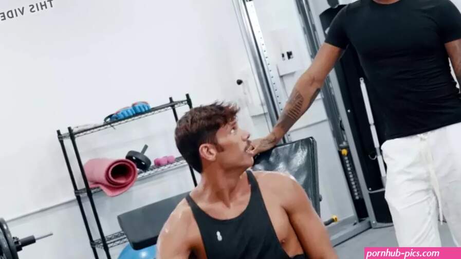 Huge Black Dick Gets some Cozy White ass at the gym