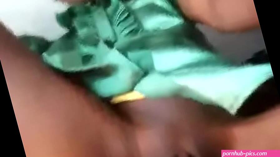 Umutuba wa Violette yiga muri kaminuza ariko arikinisha