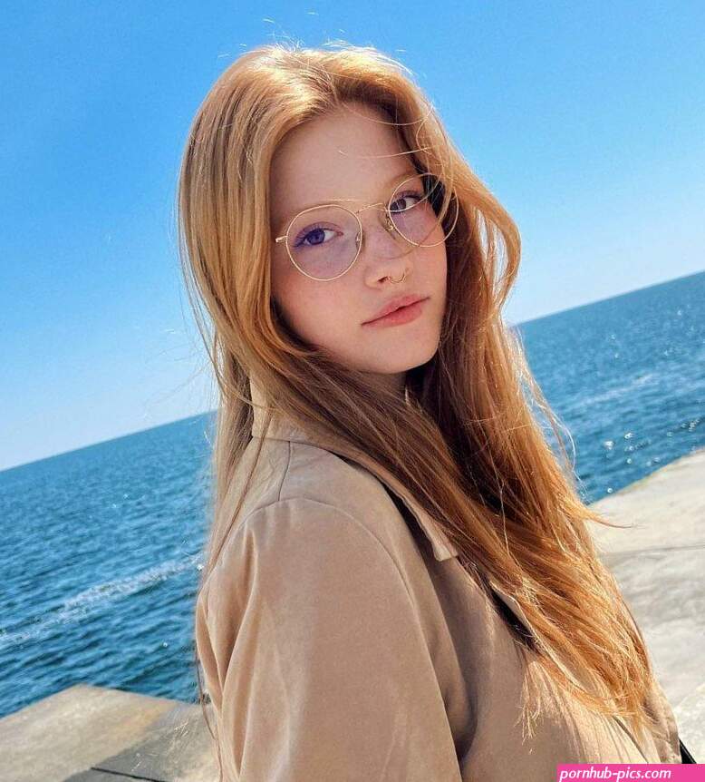 Katya Sitak katyasitak 0073