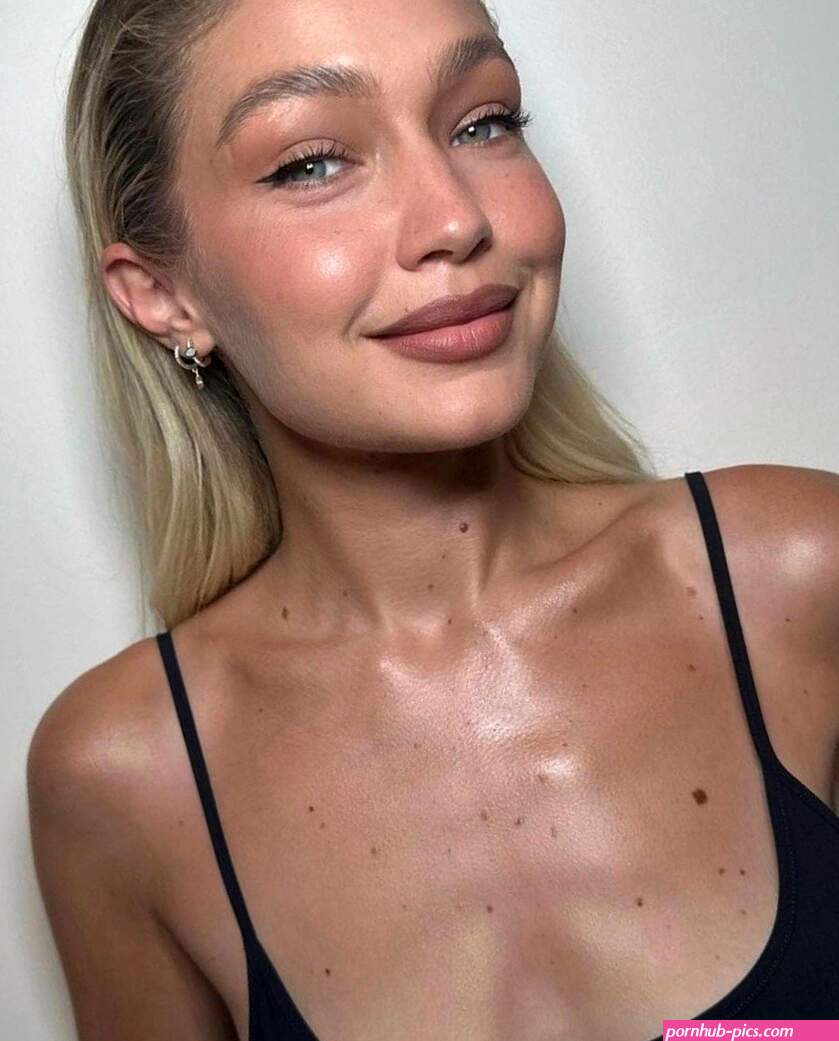 Jade Bahrs Content