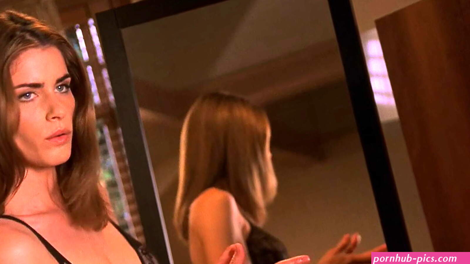 Amanda Peet