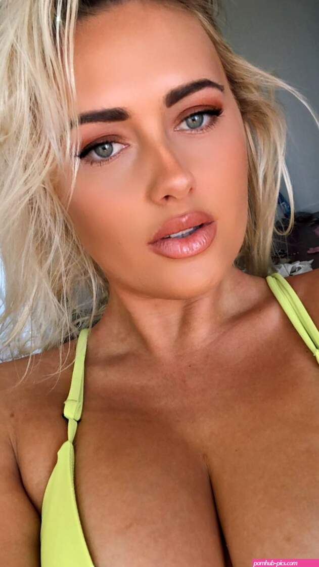 The 4 Busty Coffey Sisters