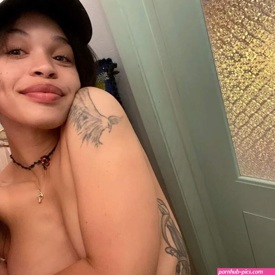 Cleopatra coleman nudes