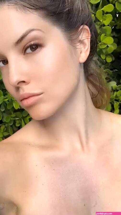 Amanda Cerny nips onlyfans
