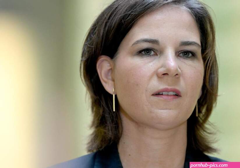 Baerbock sees no basis for negotiations with Russia