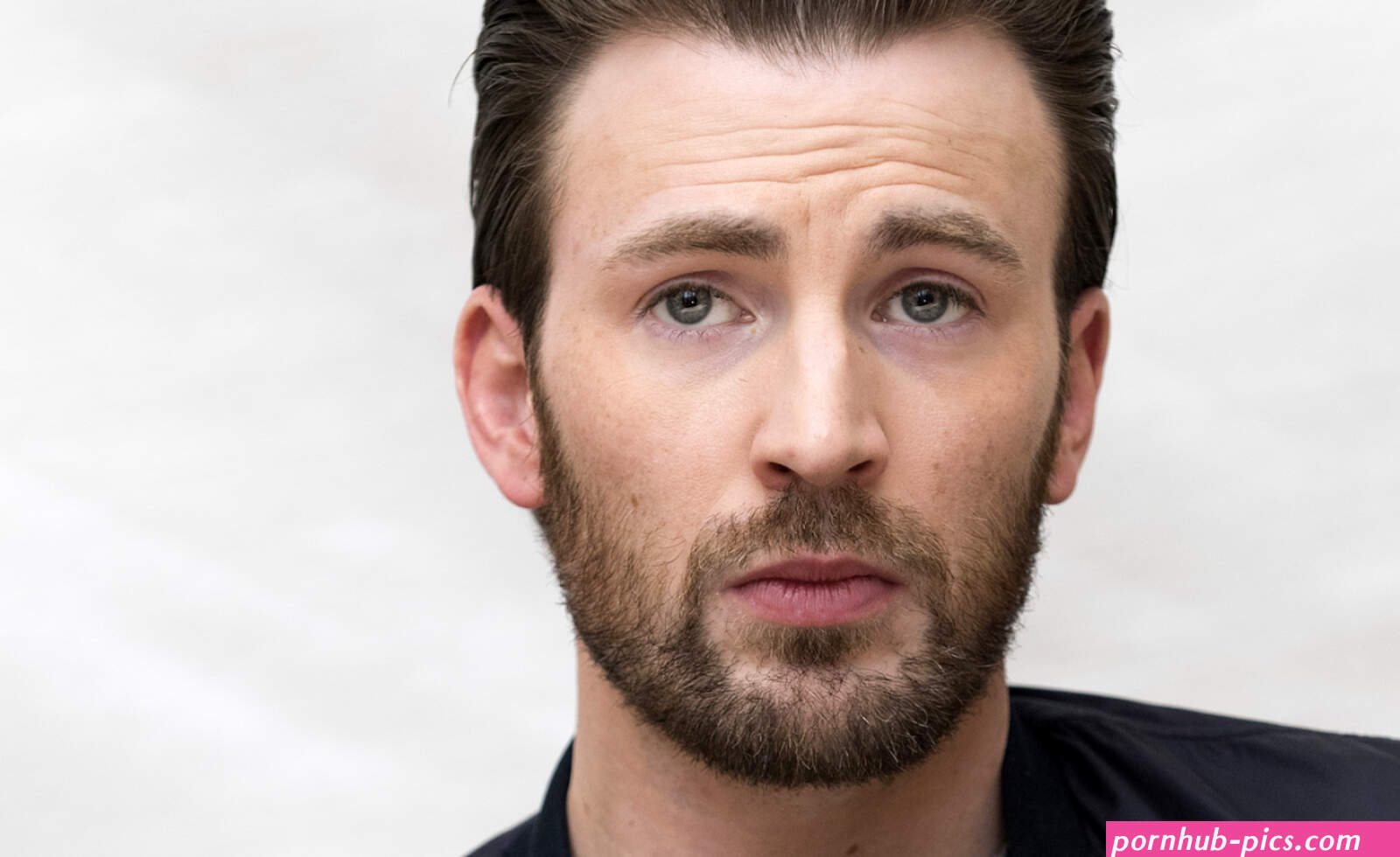 Chris Evans Bad Photo Twitter