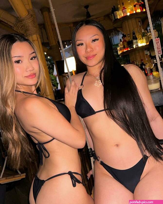 Lily Luen Strawbunnyloop lily.luen Nude OnlyFans