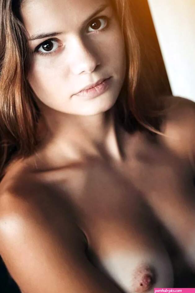 Mary style nude