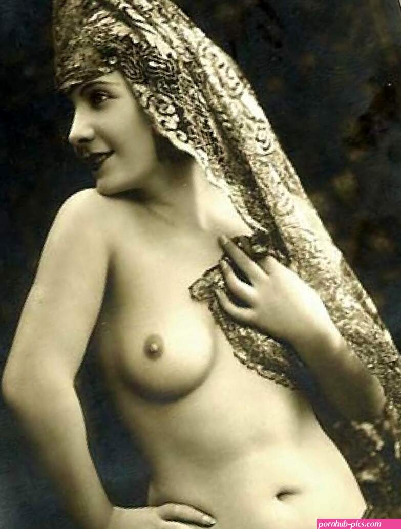 FOTO: Erotické franczske pohadnice: Ako vyzerali predchodkyne Playboya? 18