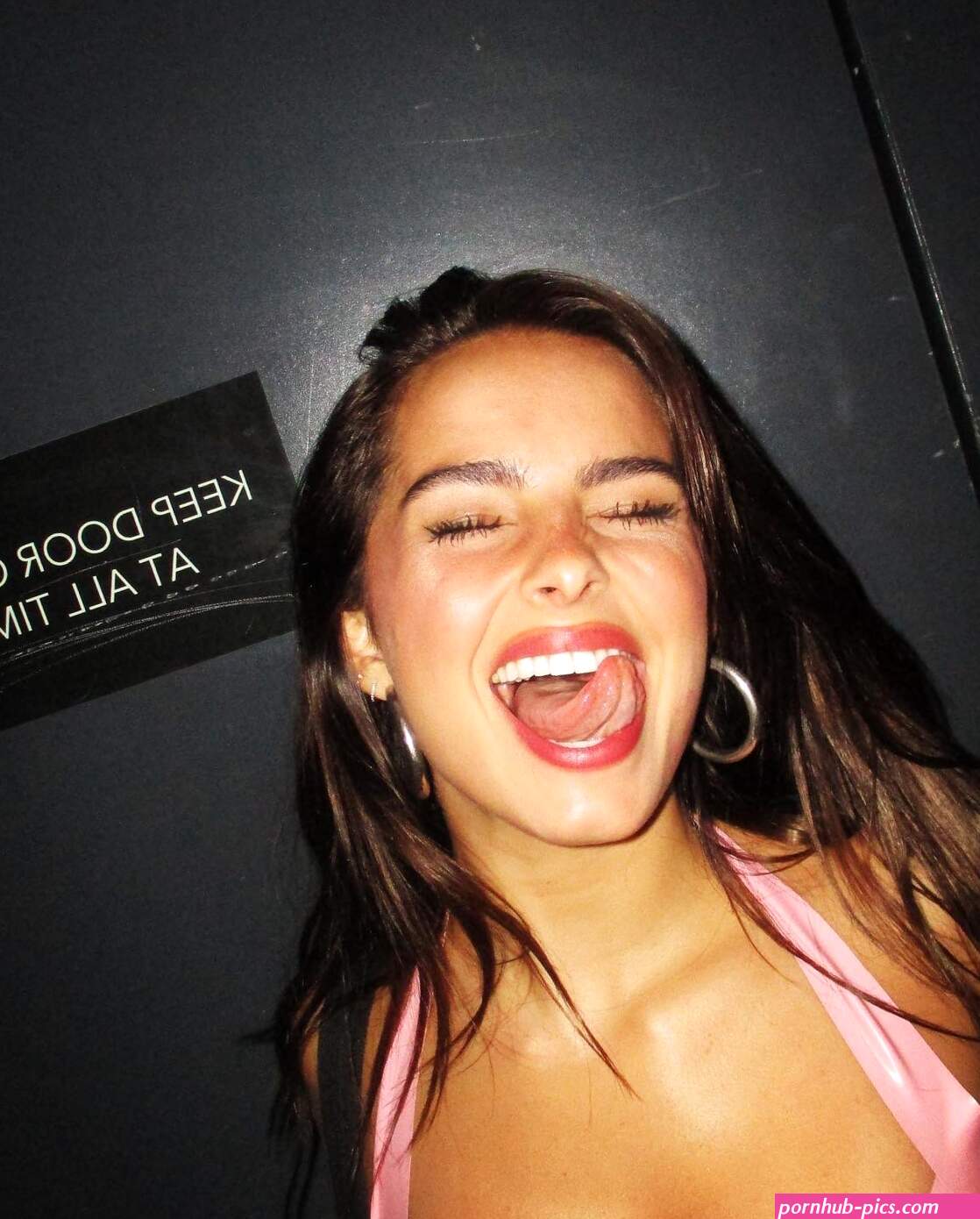 Fotos n 25 : Addison Raes See Through New York Moment!