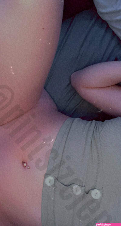 pintsizejen aka pintsizejenna Nude Leaks OnlyFans