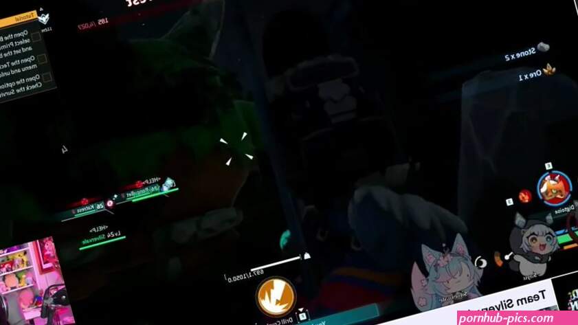 Quqco masturbating