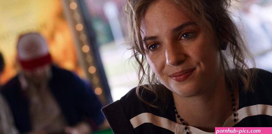 aboutnicigiri: Maya Hawke