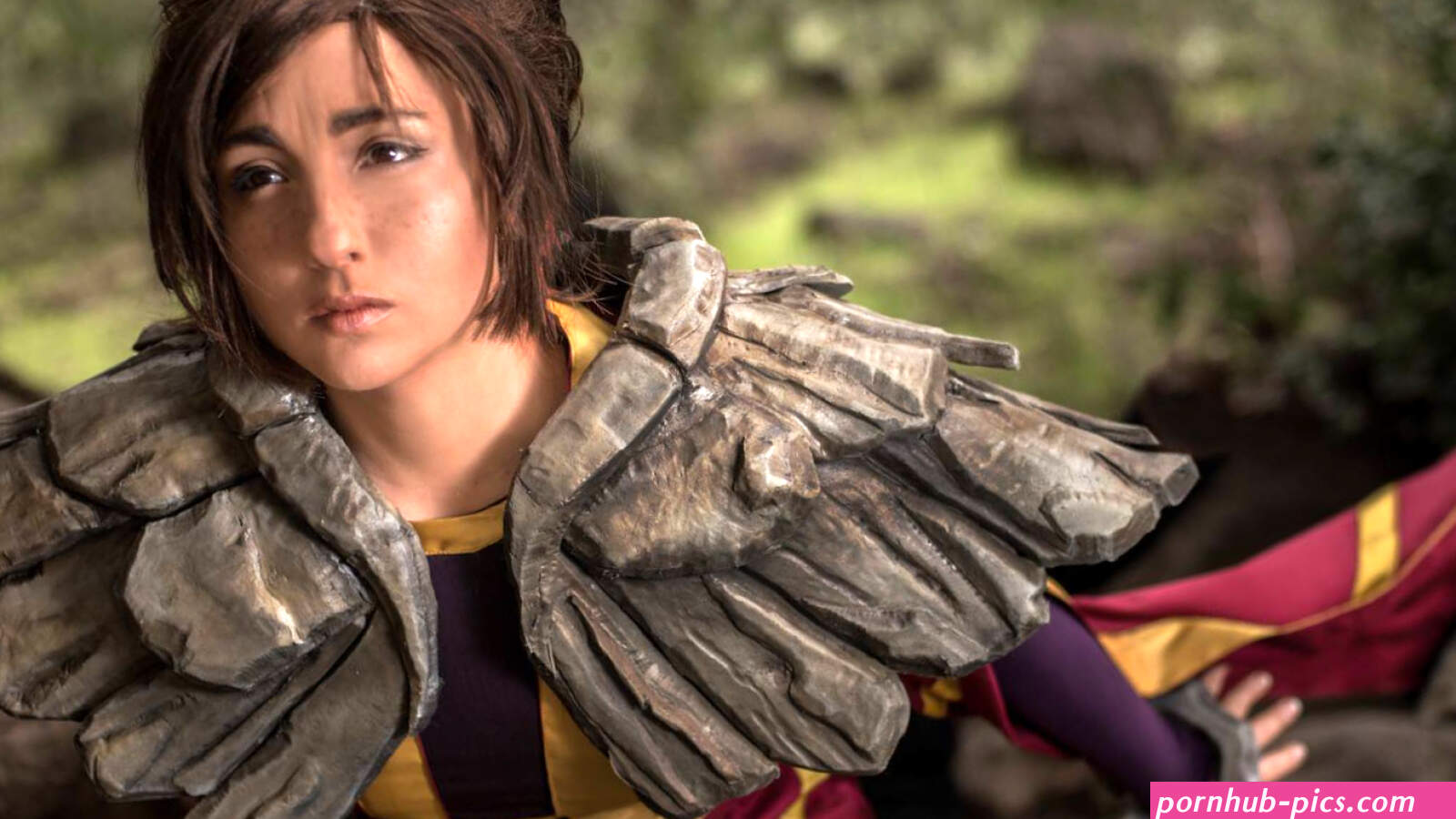 Bt ng vi nhng hnh nh Cosplay Taliyah cùng s ph Yasuo