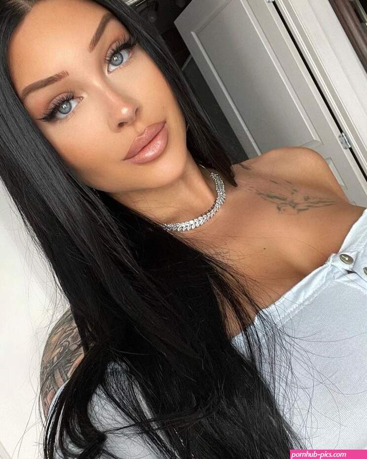 Valerie Cossette Alternative view