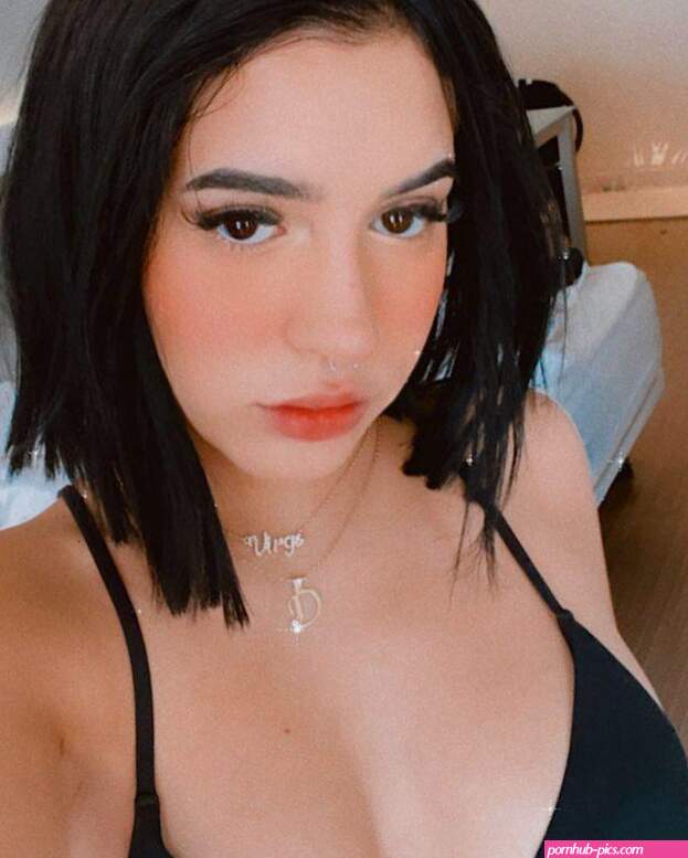 DOMELIPA Nude