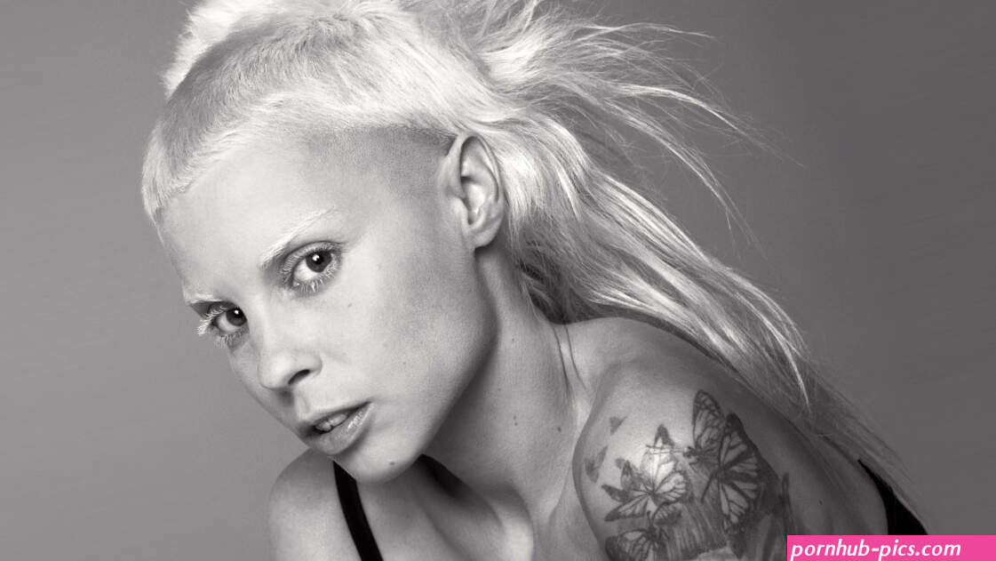 Yolandi Visser: The Voice Face and Soul of Die Antwoord