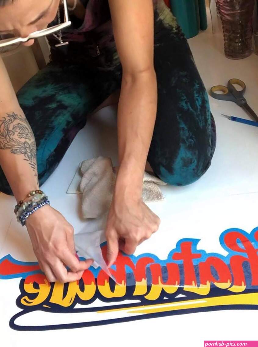 Chaturbate Art. Building a Distributed Gallary