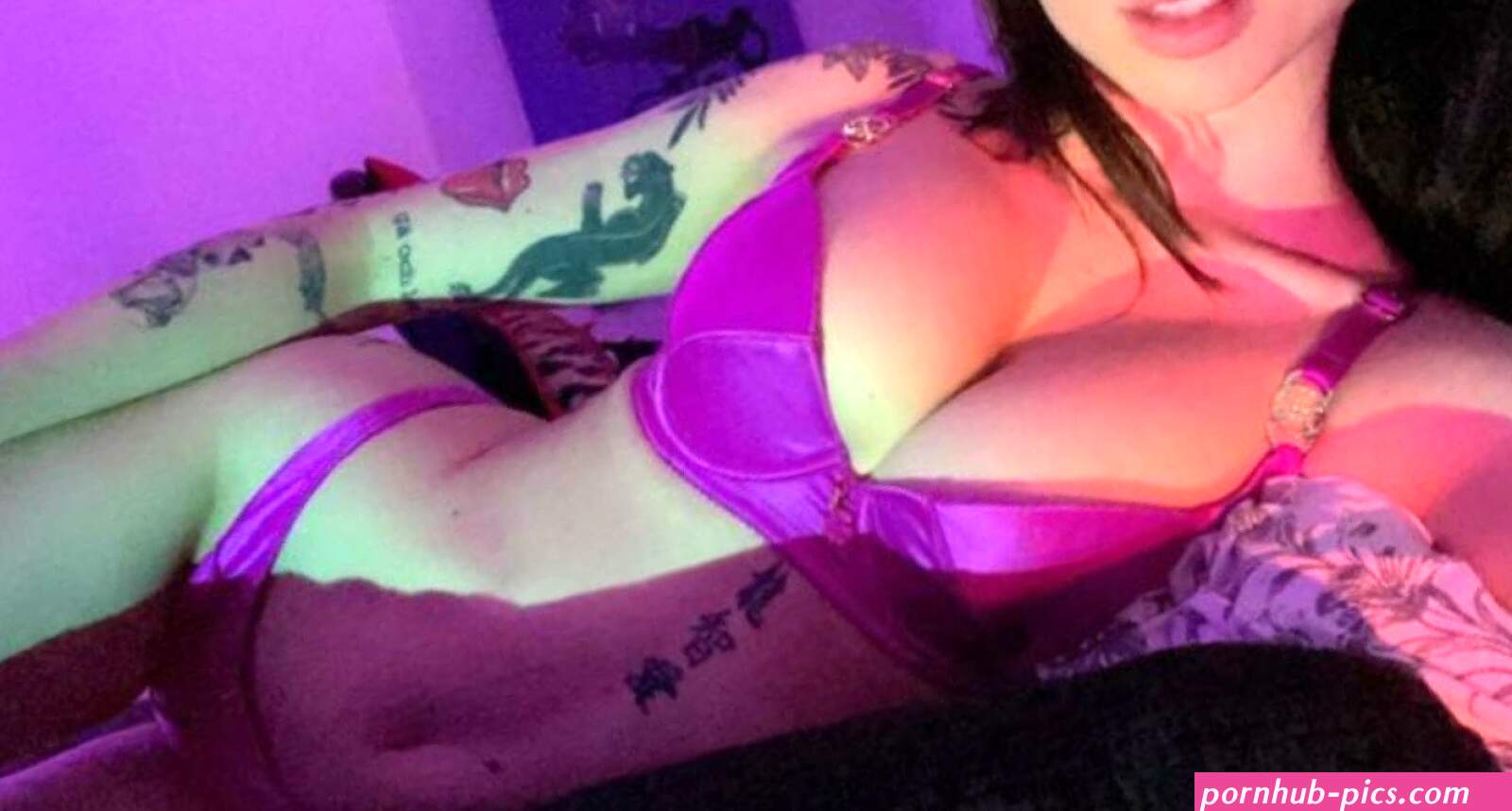 Watch Camrips Private Show
