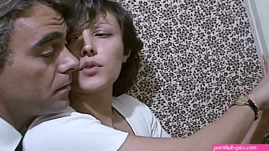 Couple libere cherche compagne liberee 1983 France HD