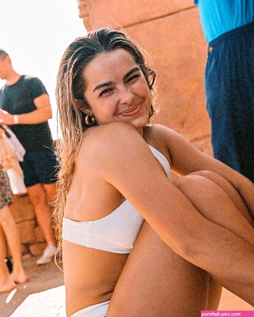 Addison Rae 33