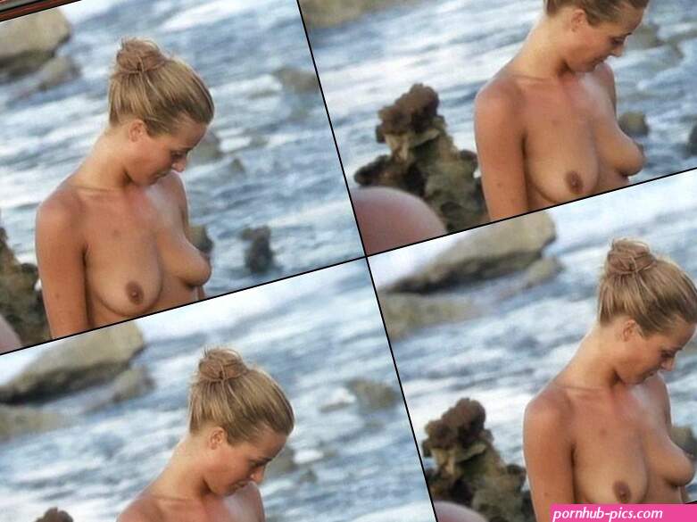 Amanda Donohoe nude in hot scenes from movies