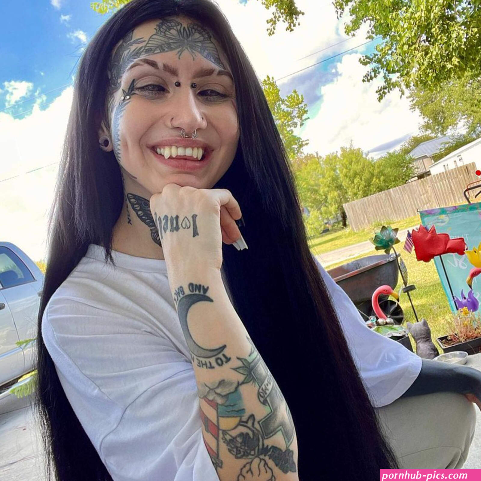 Busty OnlyFans Model Gets Labeled As A Demon After Getting Her EYEBALLS Tattoo