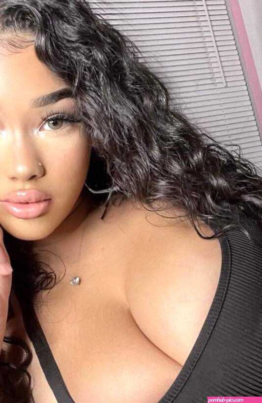 Pin by S E P on BR Model Beautiful curvy women Ebony beauty
