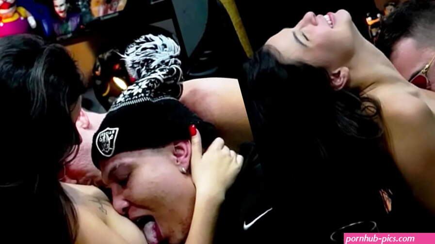 Ruan e Everton Olivrs Chupa bem gostoso os peitinhos da Natasha Steffens ela gemeu de Teso!