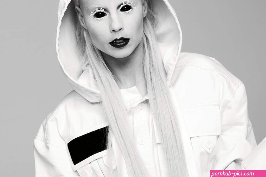 Yolandi Visser Wallpapers