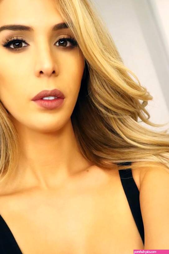 Pin by Juan Polanco on Makeup Hair Nail look Hair Makeup Nails