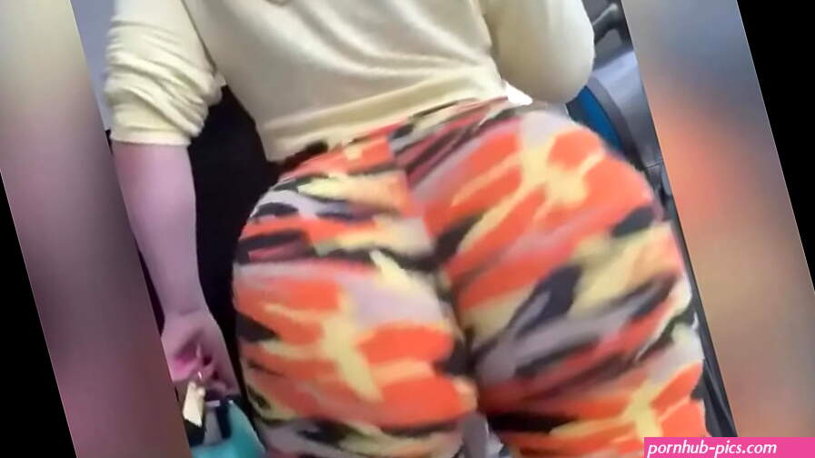 She Make It Clap
