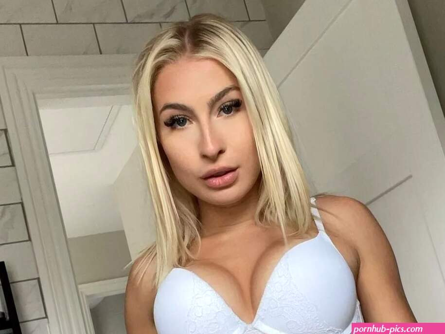 XXX Oral Fixation: A Sensational Gallery of Adult Theater Blowjob Porn