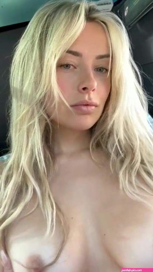 Corinna Kopf car boobs flashing