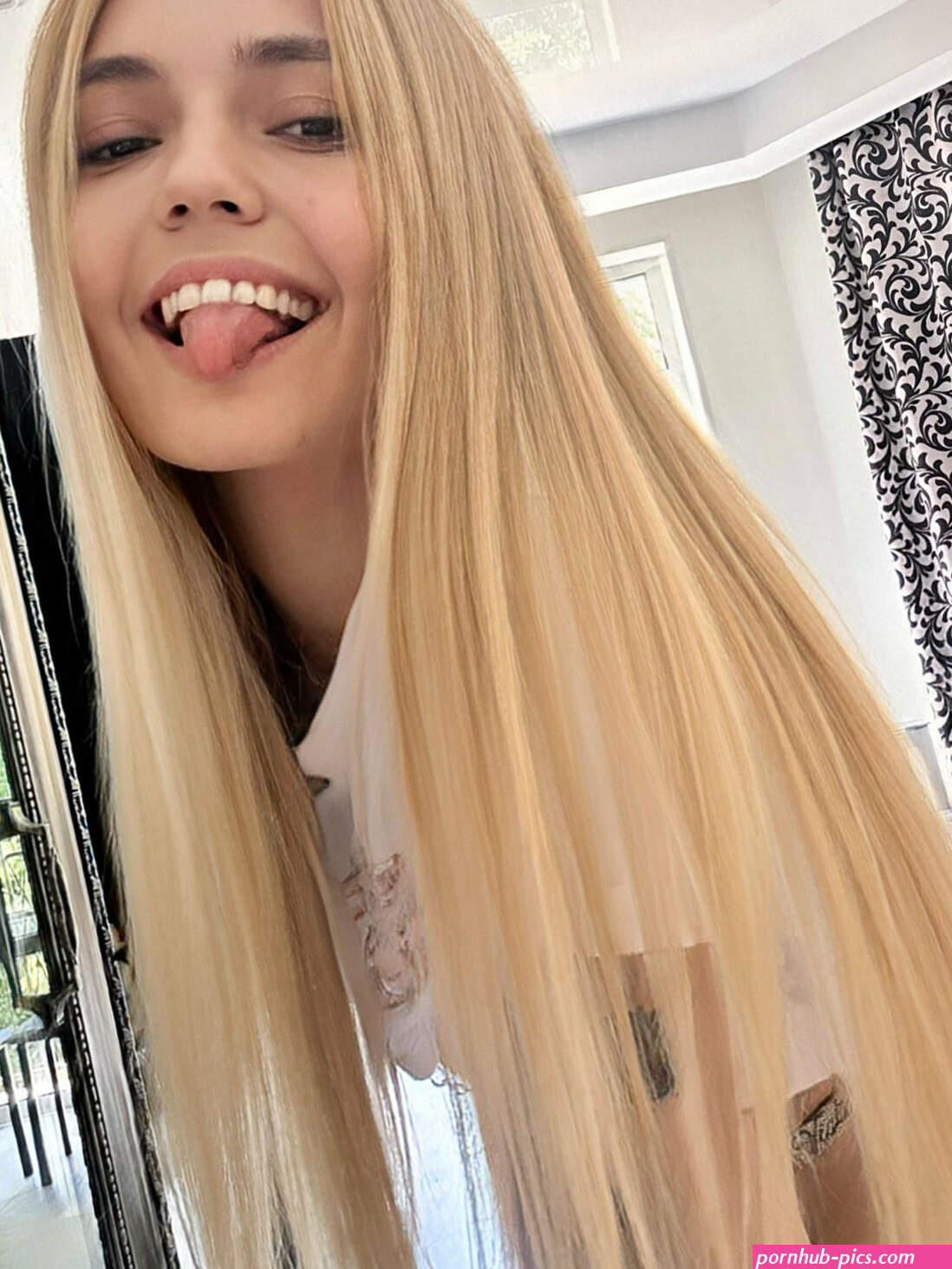 Karisha.x Nude OnlyFans Leaks