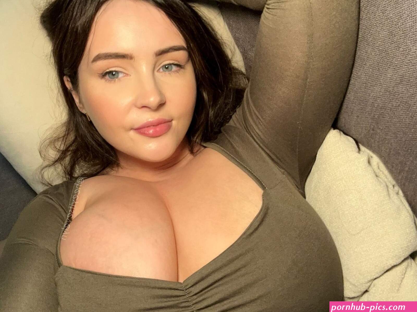 Evelynwhite Nude OnlyFans Leaks