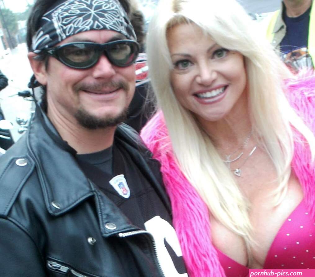 Julie Michaels Married