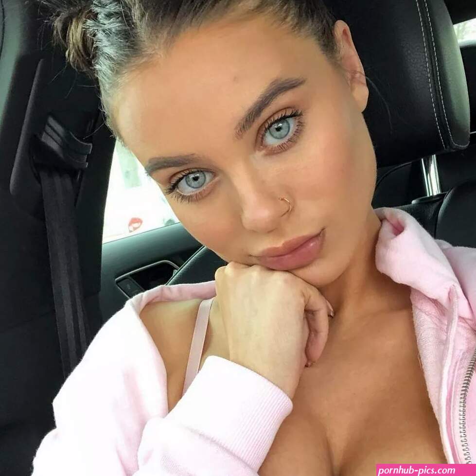 Lana rhoades in car