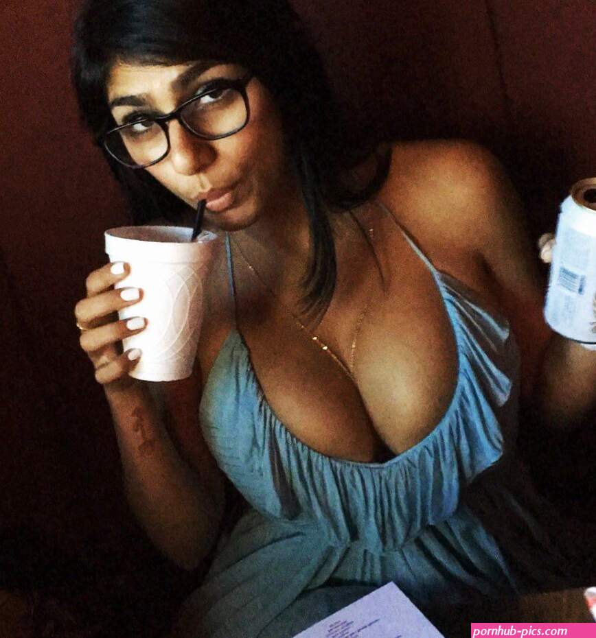 Mia Khalifa Onlyfans Photos