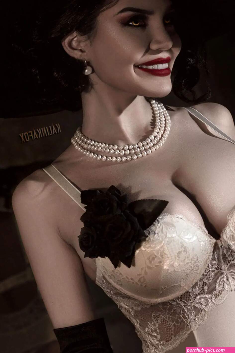 Lady Dimitrescu Cosplay