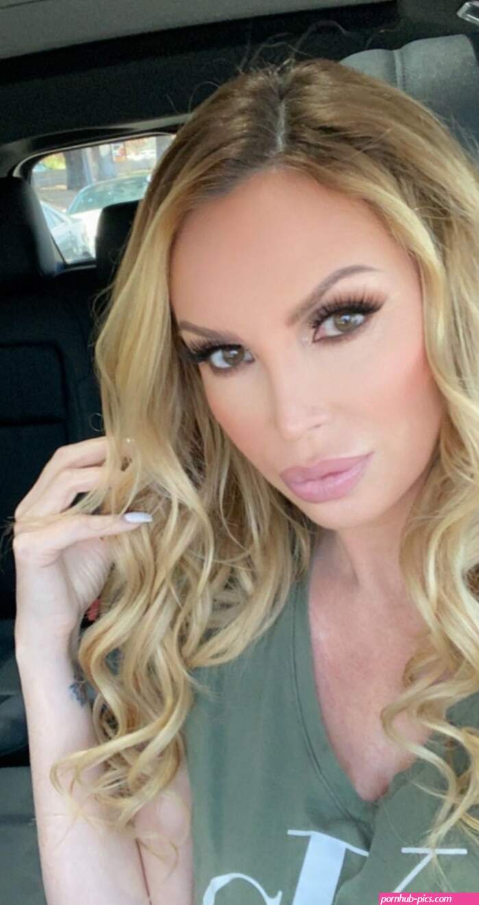 Nikkibenz Nude OnlyFans Leaks