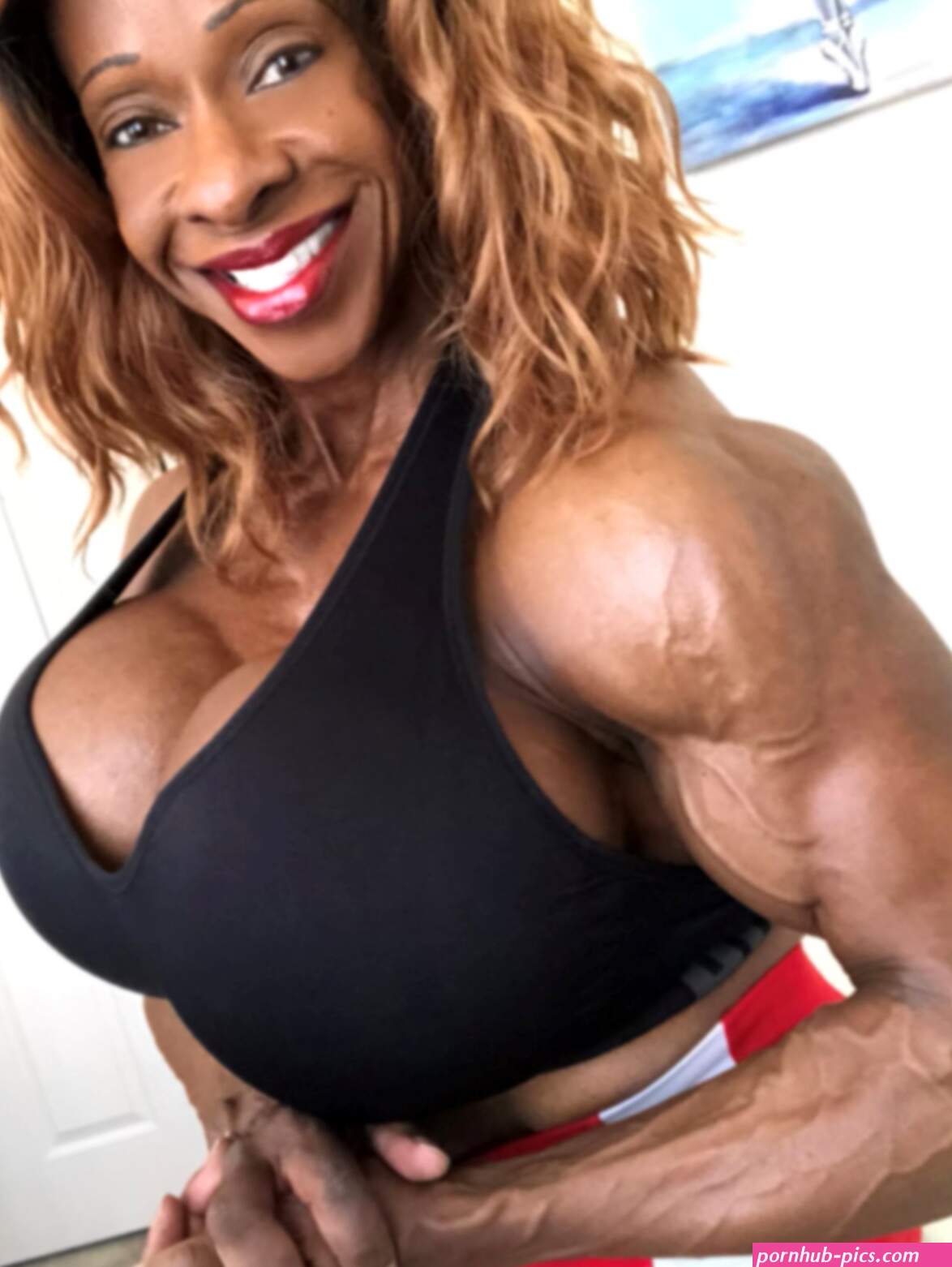 Yvette Bova : Nothing to it... but to do it Mond