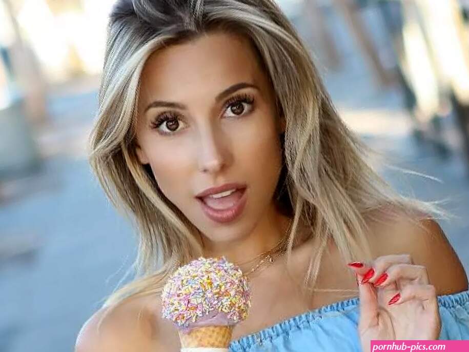 Ayla Woodruff Height