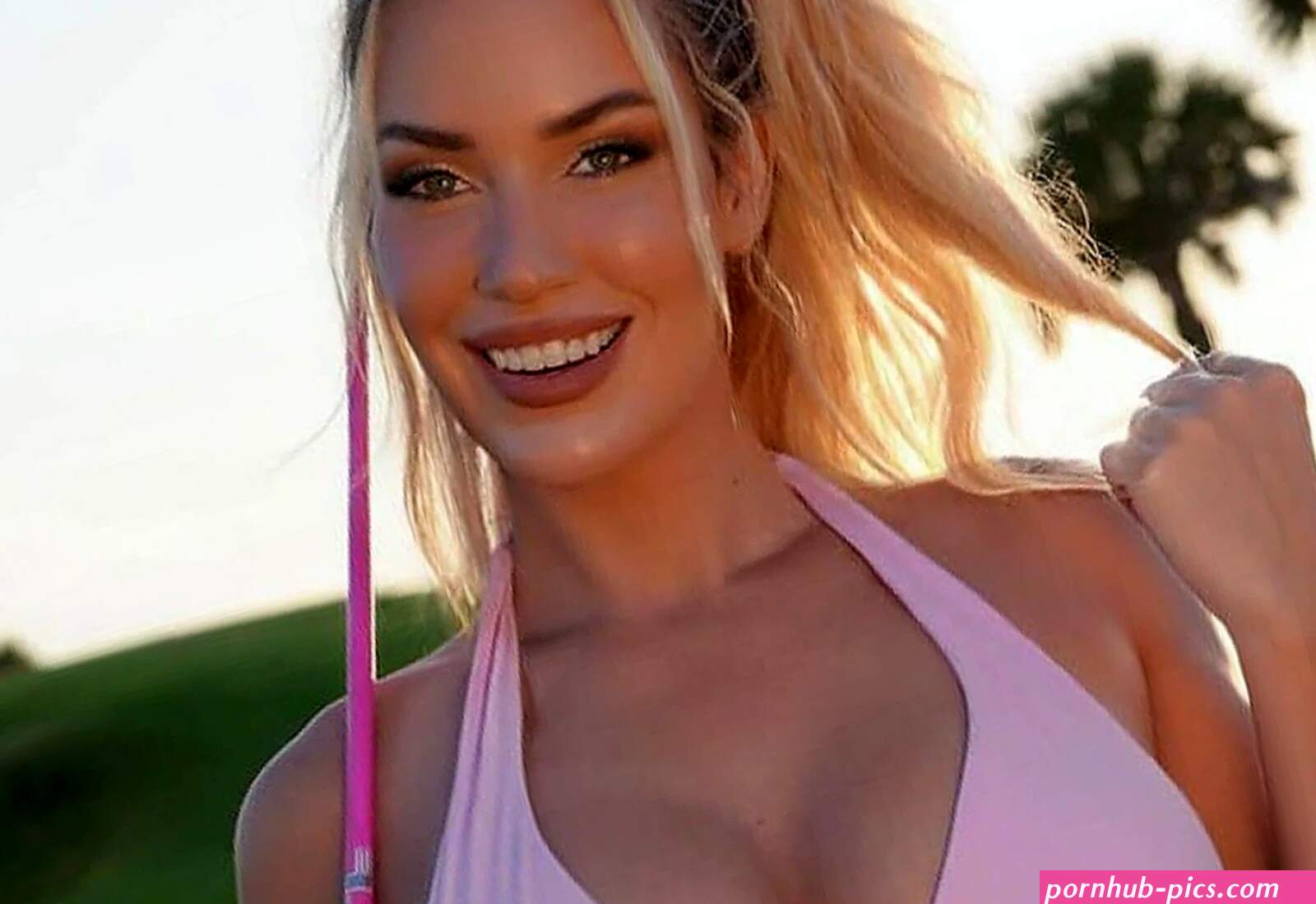 Watch: Paige Spiranac teaches how to play the scariest bunker shots in new vid