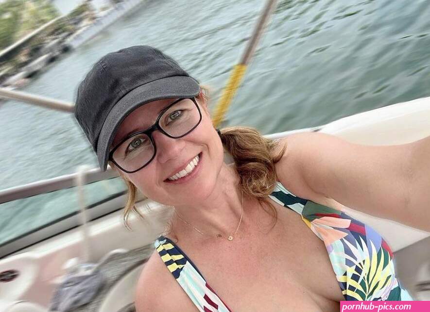 Jenna Fischers Cleavage while on a Boat 2023 by ArtAboveAll123 on DeviantArt